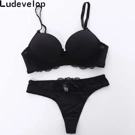 Women Underwear Solid Vs Bra Thong Sets Sexy Plus Size Lingerie Suit Lace Bra And Panties Female Push Up Bra Set