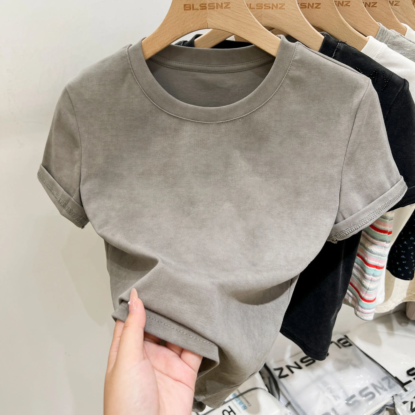 Women's Cotton T-shirt Female Summer 2025 Short Sleeve Washed Vintage Tee Harajuku Casual O-Neck Simple Slim Fit T Shirts