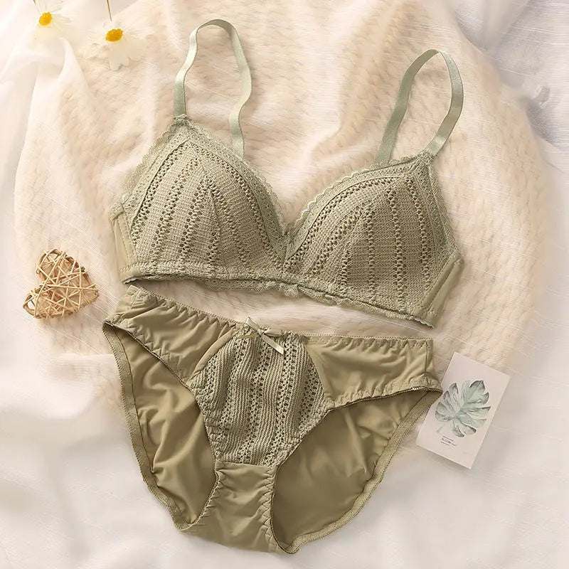 Women Briefs Female Intimates Lace Bra Sets Seamless Underwear Plus Size Sexy Panties Lingerie Padded Bralette Ultrathin ABC Bra