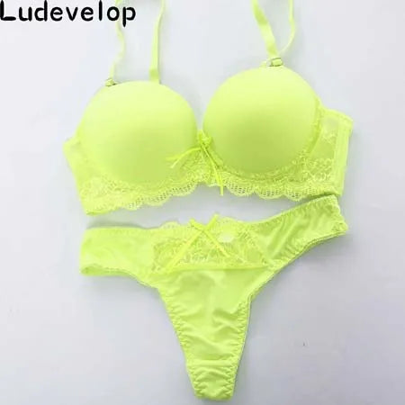 Women Underwear Solid Vs Bra Thong Sets Sexy Plus Size Lingerie Suit Lace Bra And Panties Female Push Up Bra Set