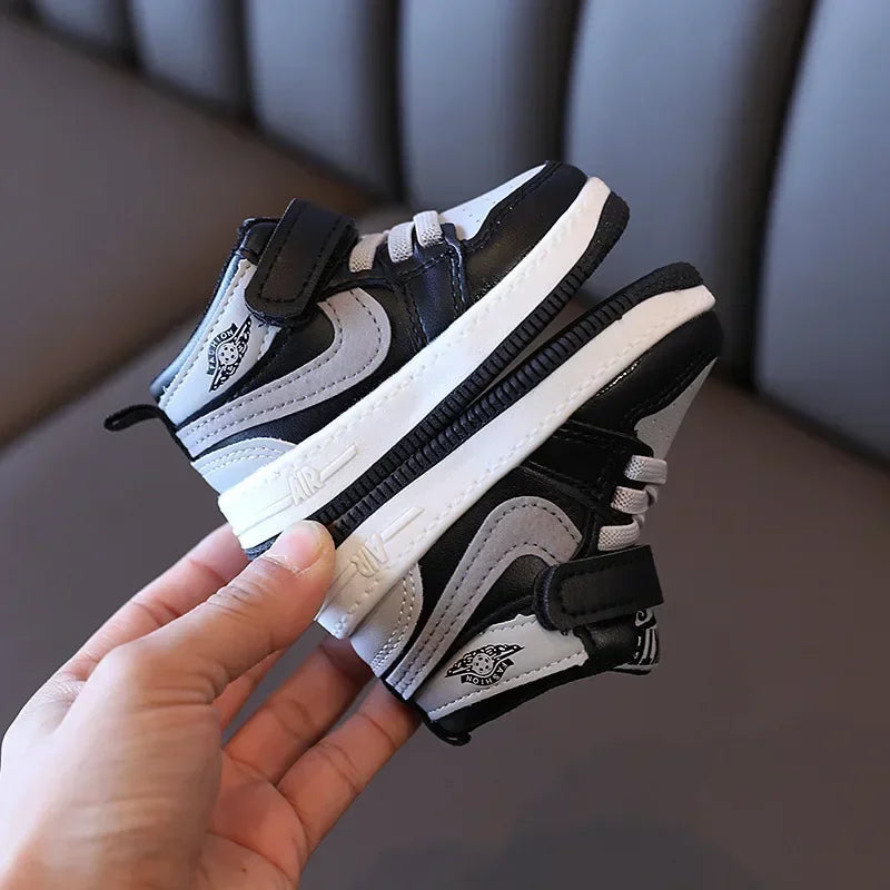 2025 New Children's Mid-Top Sneakers kids Sneakers Boys Girls Casual soft-soled shoes are stylish and comfortable