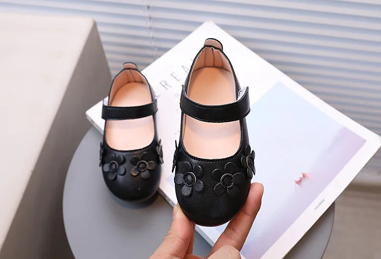 Kids Black Shoes Soild Color Casual Girls Flat Shoes Versatile Sweet Flowers 2025 Autumn New Children Princess Shoes Performance