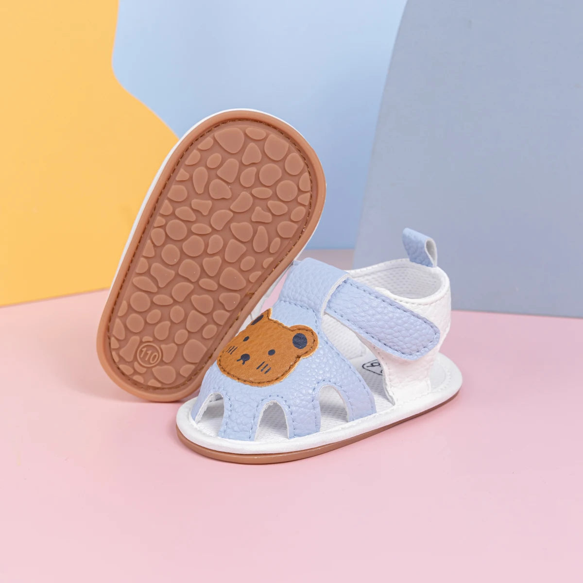 Summer Baby Toddler Shoes 0-18 Months Baby Soft Bottom Non-slip Head Wrapped Anti-collision Hundred Sandals Classic Bear Shoes