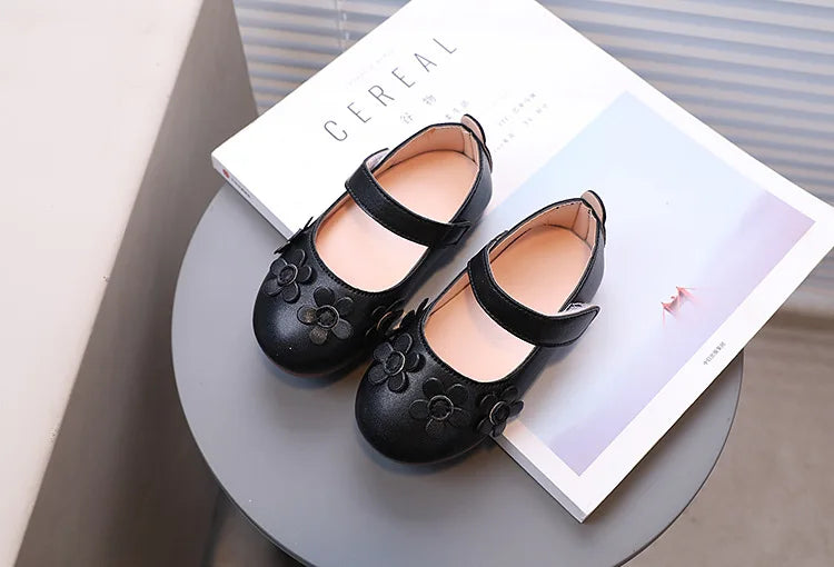 Kids Black Shoes Soild Color Casual Girls Flat Shoes Versatile Sweet Flowers 2025 Autumn New Children Princess Shoes Performance