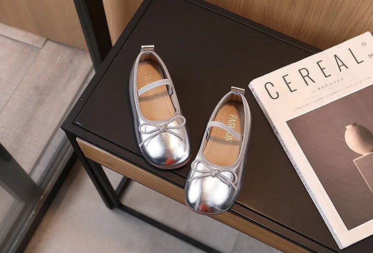 2025 New Kids Shoes Childrens Bowknot Princess Shoes Girls Flat Leather Shoes Gold Silver Red Spring Autumn For 3-10T