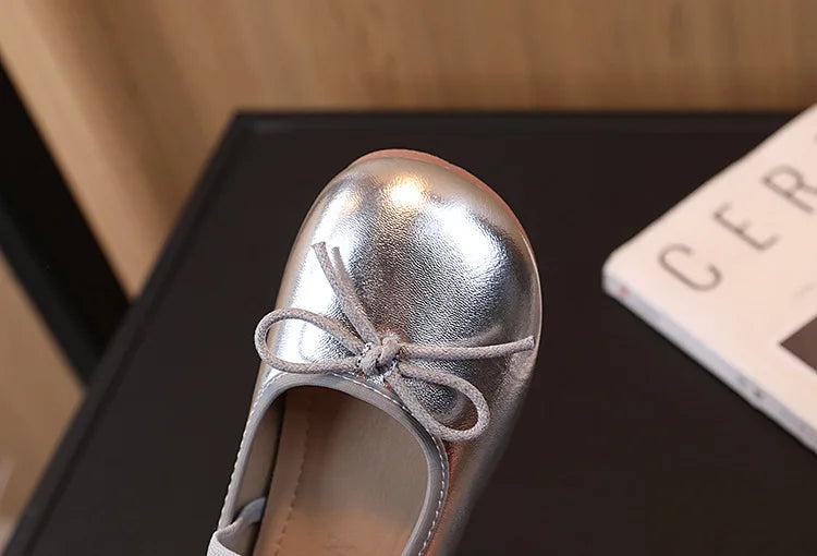 2025 New Kids Shoes Childrens Bowknot Princess Shoes Girls Flat Leather Shoes Gold Silver Red Spring Autumn For 3-10T