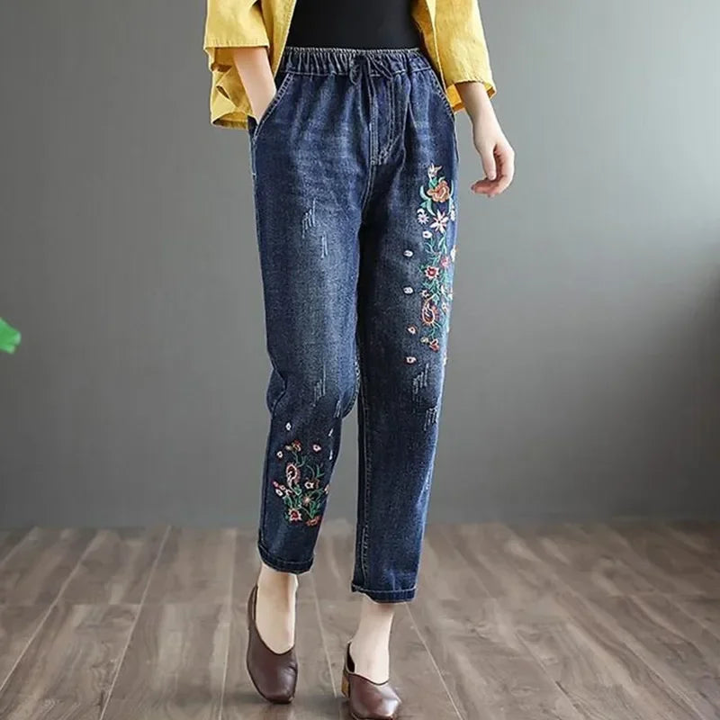 Vintage Jeans Women Embroidered Denim Trousers Streetwear Harem Pants Female Ankle-length New Loose Stretch Mom Jeans Q5760