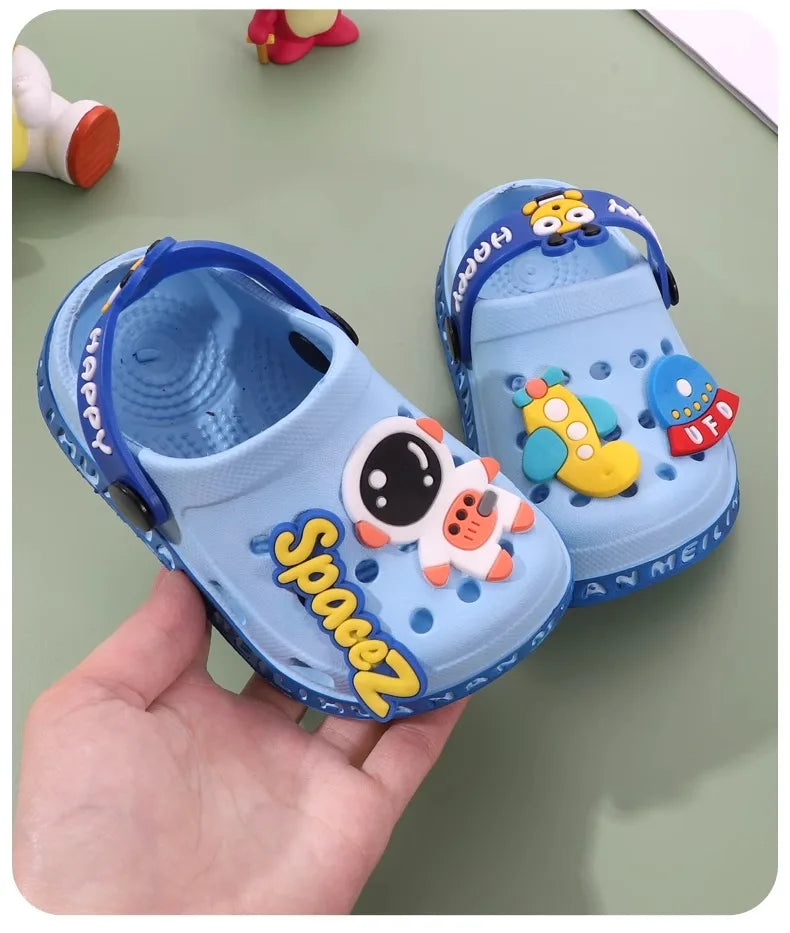 Kids' Sandals Baby & Toddler Slippers for Ages 1-5 Fashionable Breathable Waterproof Hole-Pattern Infant Clogs