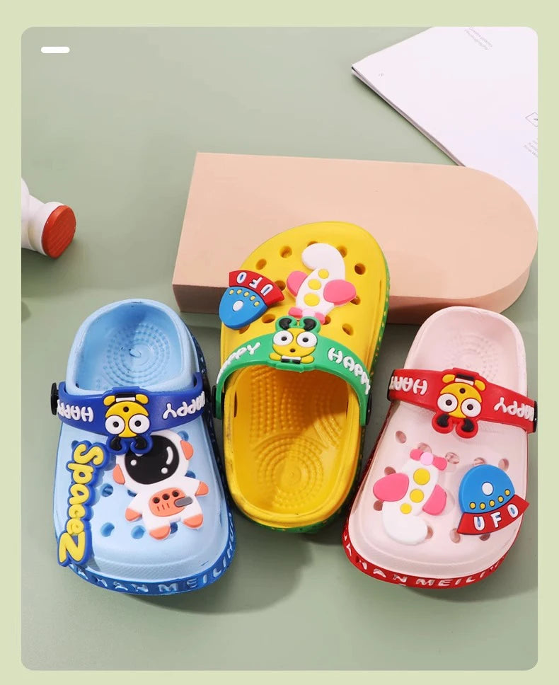 Kids' Sandals Baby & Toddler Slippers for Ages 1-5 Fashionable Breathable Waterproof Hole-Pattern Infant Clogs