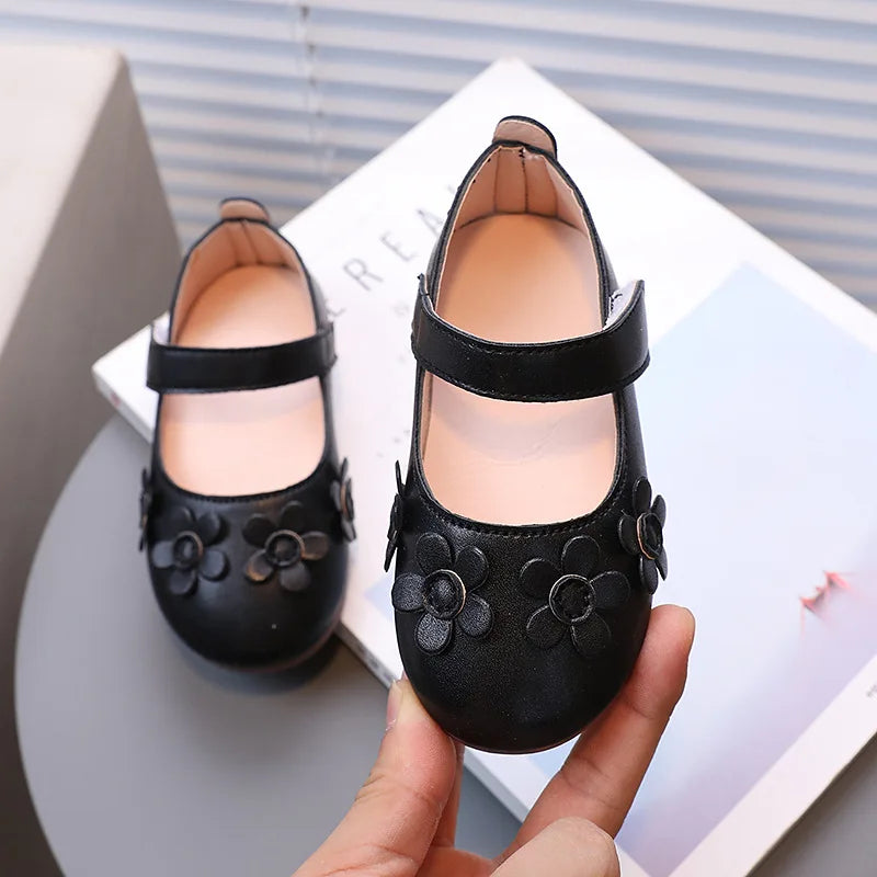 Kids Black Shoes Soild Color Casual Girls Flat Shoes Versatile Sweet Flowers 2025 Autumn New Children Princess Shoes Performance