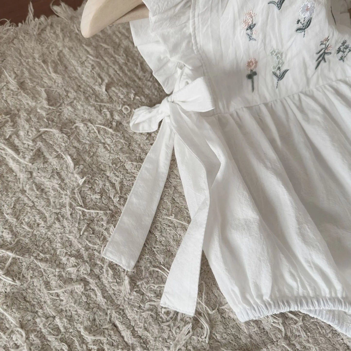 Baby Clothes Summer Cute Embroidery Floral Infant Girl Sleeveless Bodysuits Cotton Toddler Bow One Pieces Newborn Girl Clothes