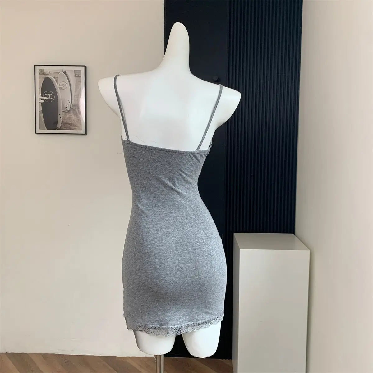 Sleeveless Dresses for Women Sexy Lace Hot Female Bodycon Dress Korean Fashion Mini Vestidos with Chest Pad Inner Wear Clubwear
