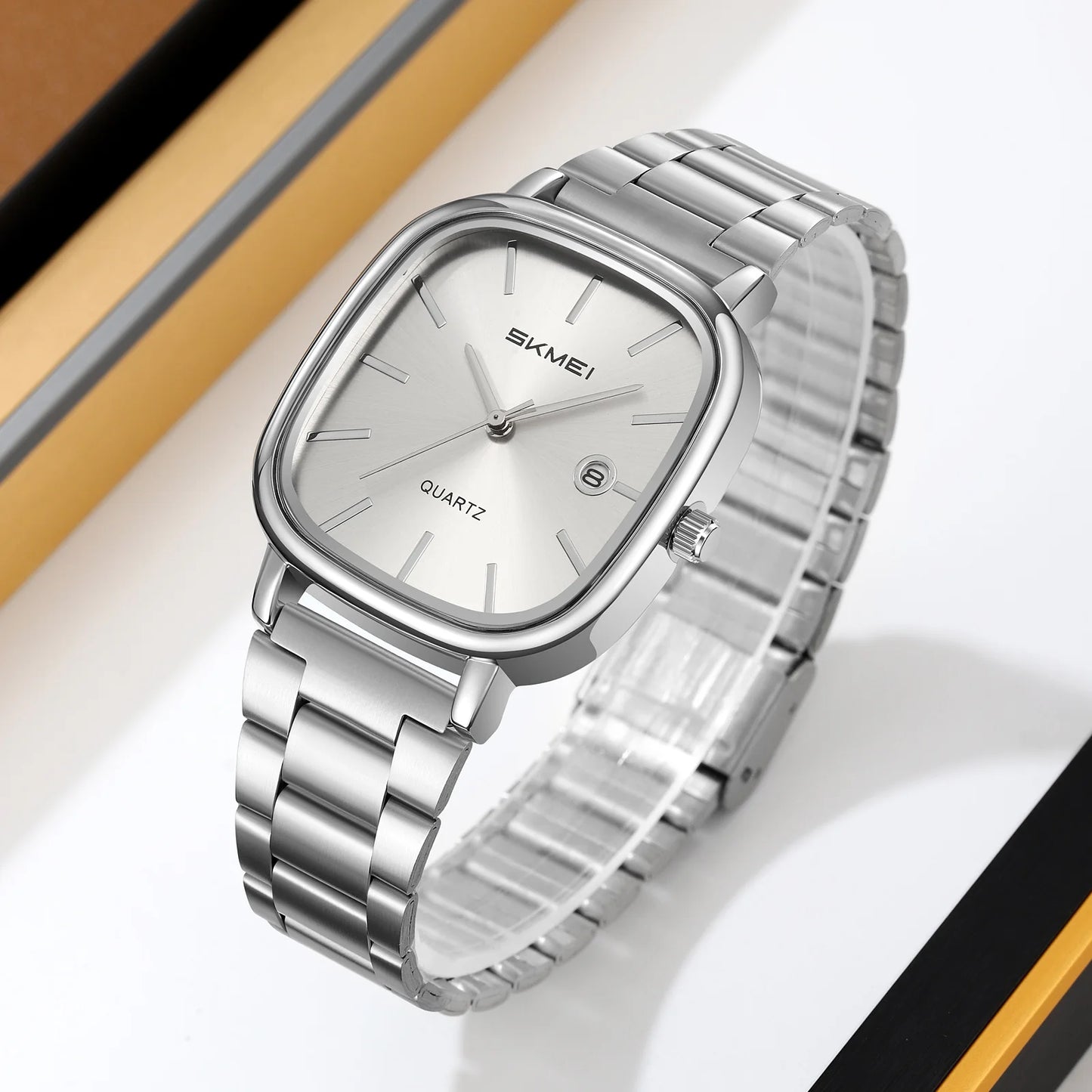 SKMEI Men's Quartz Watch Retro Square Zinc Alloy Case Gold Stainless Steel Band, 30M Water Resistance Time & Date Functions 2551