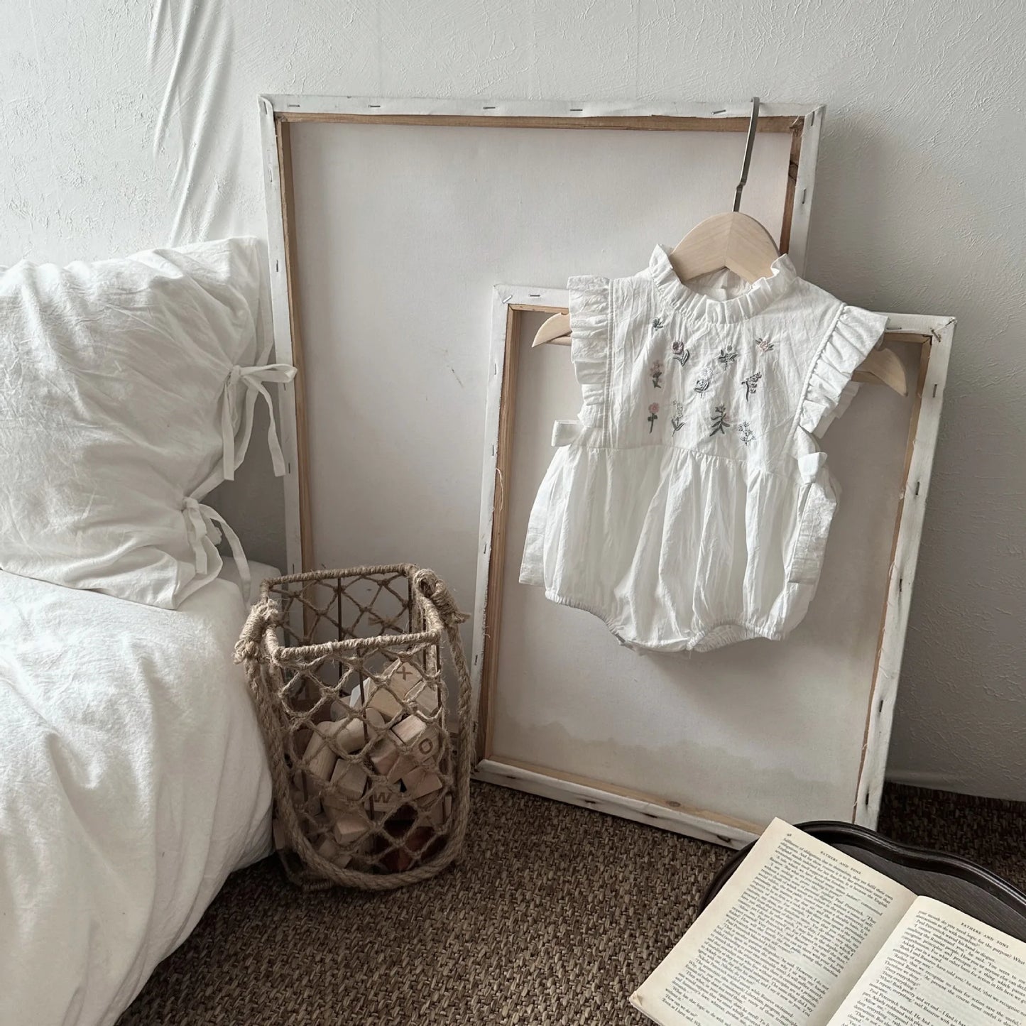 Baby Clothes Summer Cute Embroidery Floral Infant Girl Sleeveless Bodysuits Cotton Toddler Bow One Pieces Newborn Girl Clothes