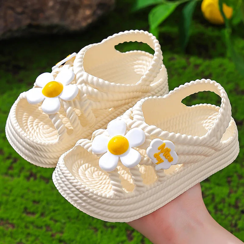 New Summer Aged 2-8 Children Slippers Flower Pattern Lithe Comfort Sandal For Girls Non-slip Seabeach Flip Flops Home Kids Shoes