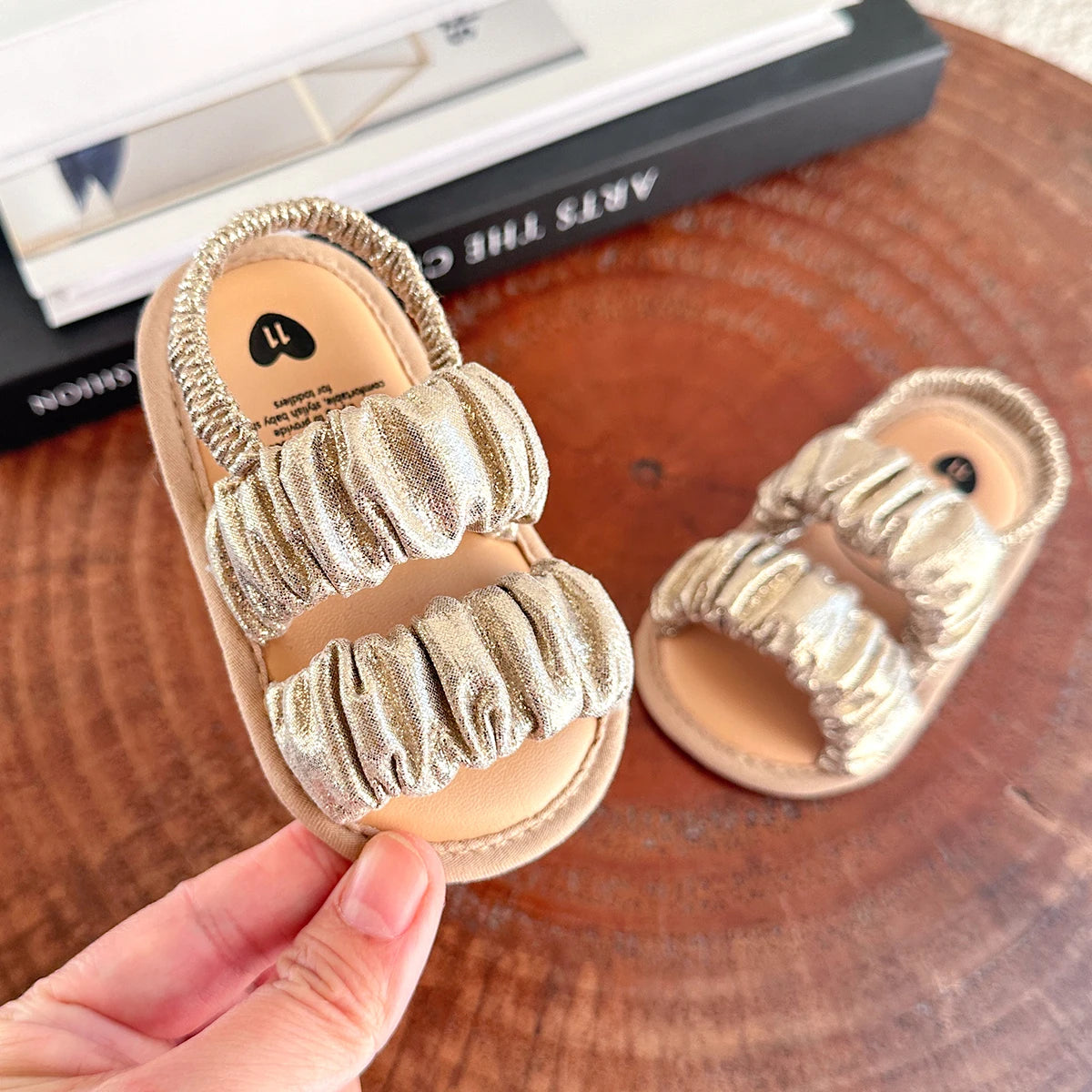 Baby Boys Girls Sandals Soft Sole Summer Infant Wedding Dress Flat Shoes Beach Sandal Newborn Crib Shoes First Walkers