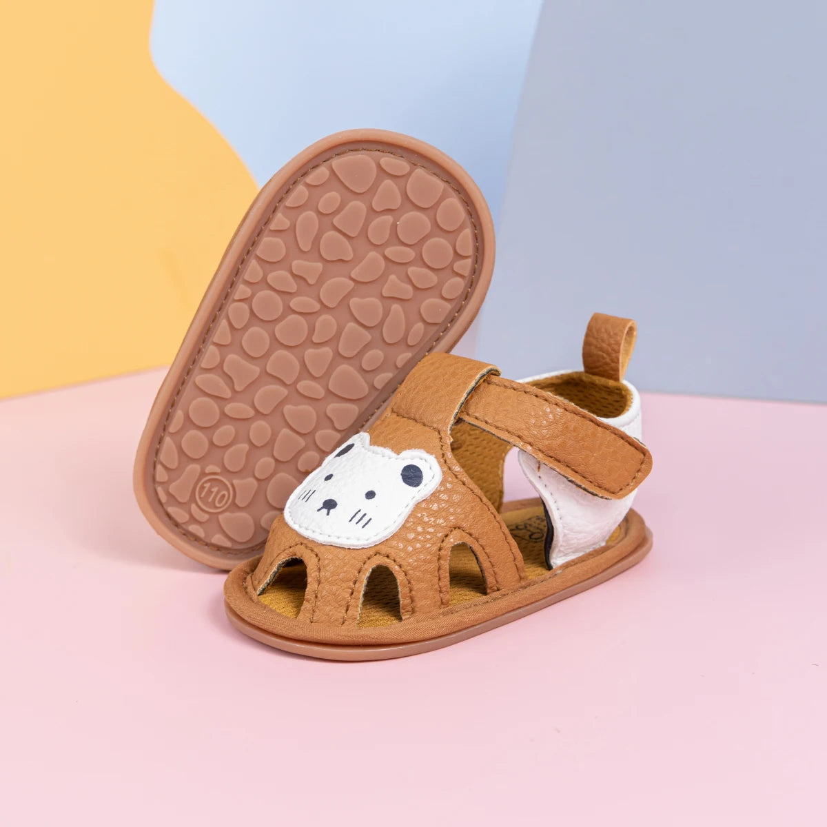 Summer Baby Toddler Shoes 0-18 Months Baby Soft Bottom Non-slip Head Wrapped Anti-collision Hundred Sandals Classic Bear Shoes