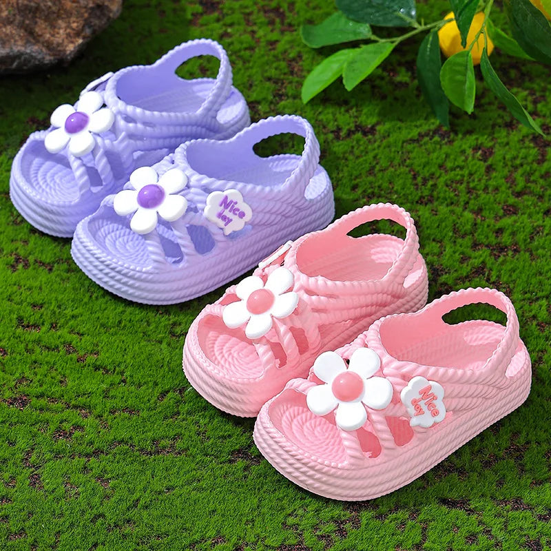 New Summer Aged 2-8 Children Slippers Flower Pattern Lithe Comfort Sandal For Girls Non-slip Seabeach Flip Flops Home Kids Shoes