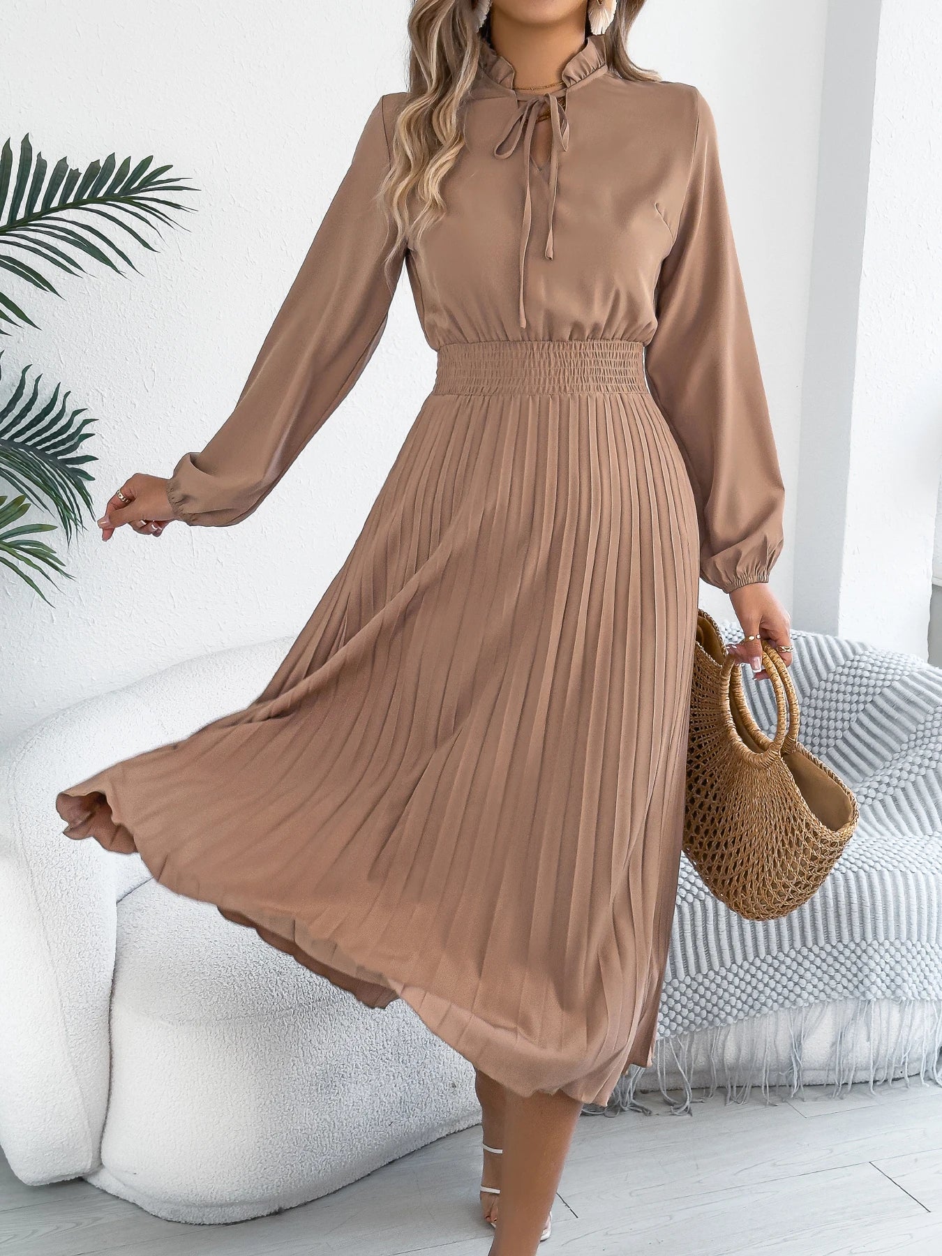 Elegant Dresses for Women 2025 Autumn Winter Casual Solid Color V Neck Lace Up Pleated Maxi Dress Red Khaki Green Woman Dresses