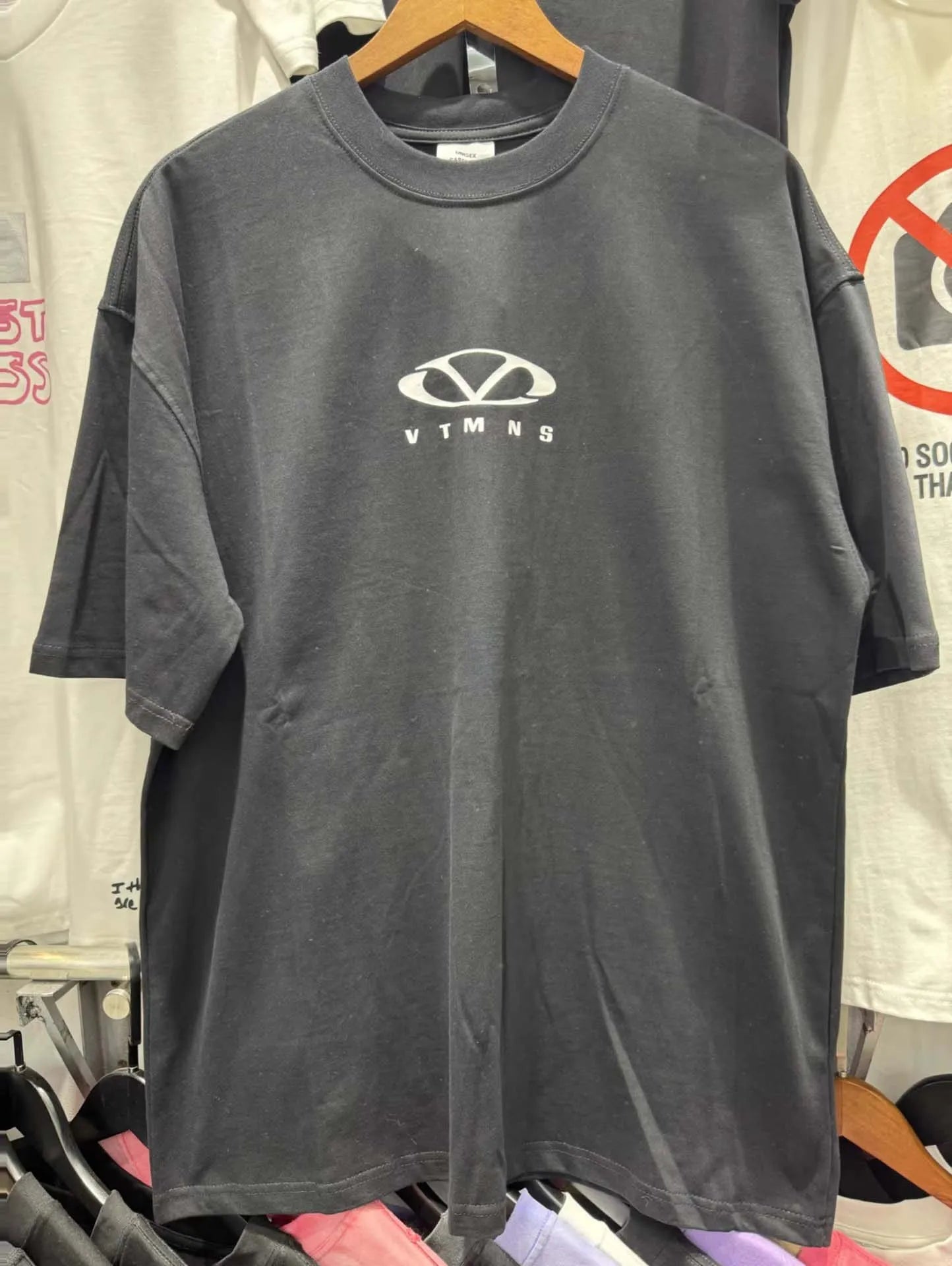 Top Grade LIMITED EDITIONS VT Logo Printed Women Men T shirts Tees Oversized Men Casual Cotton T shirt