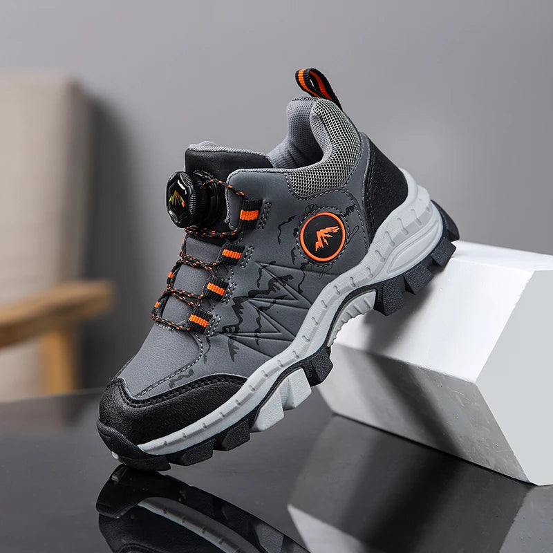 New Autumn Winter Hiking Shoes for Kids Non-Slip Outdoor Shoes Children Warm Mountaineering Trekking Climbing Sports Shoes Boys