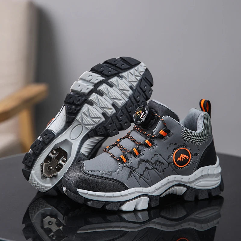 New Autumn Winter Hiking Shoes for Kids Non-Slip Outdoor Shoes Children Warm Mountaineering Trekking Climbing Sports Shoes Boys