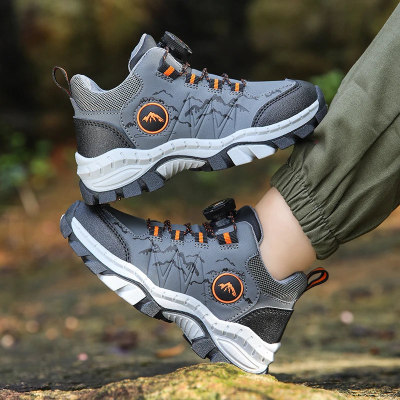New Autumn Winter Hiking Shoes for Kids Non-Slip Outdoor Shoes Children Warm Mountaineering Trekking Climbing Sports Shoes Boys