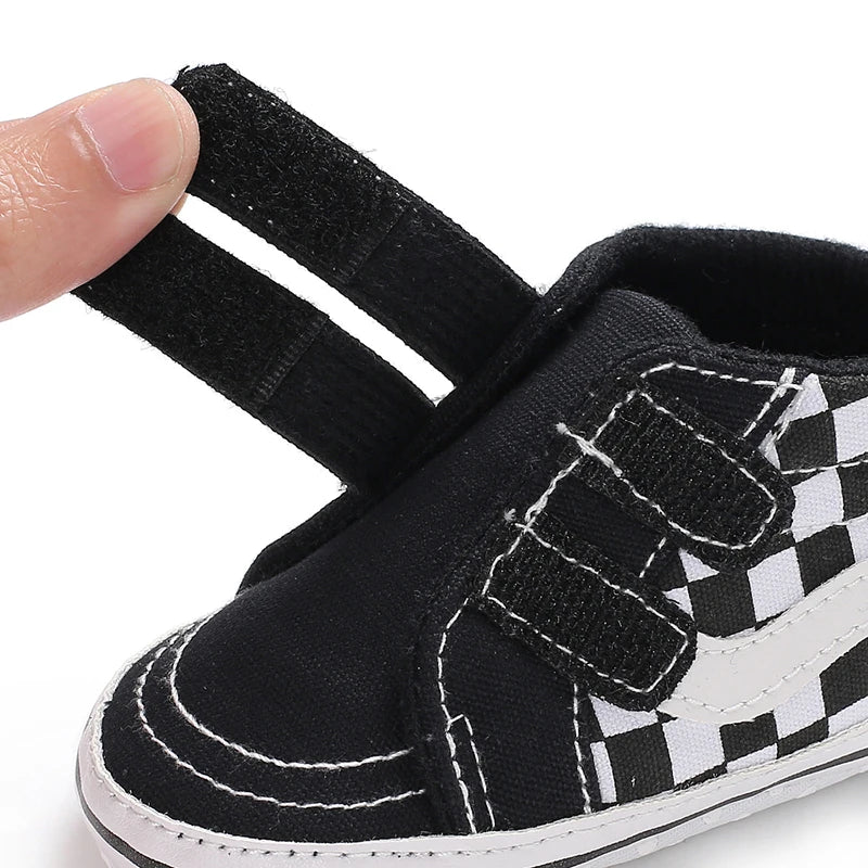 0-18M Newborn Baby Shoes for Boys First Walker Classic Canvas Casual Sports Shoes Soft Sole Comfortable Walking Shoes