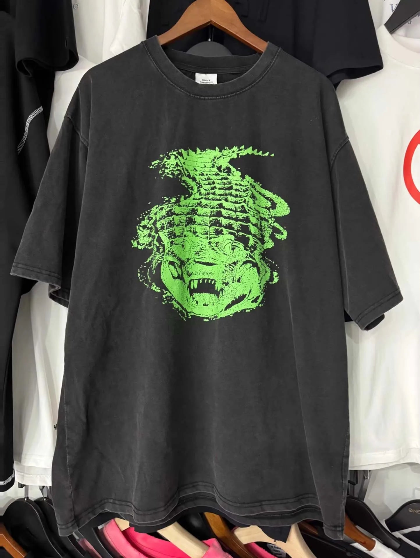 Top Version 1:1 VT Paris Very Expensive T-shirt Printed Women Men T shirts tees Hiphop Oversized HeavyCotton Men T-shirt