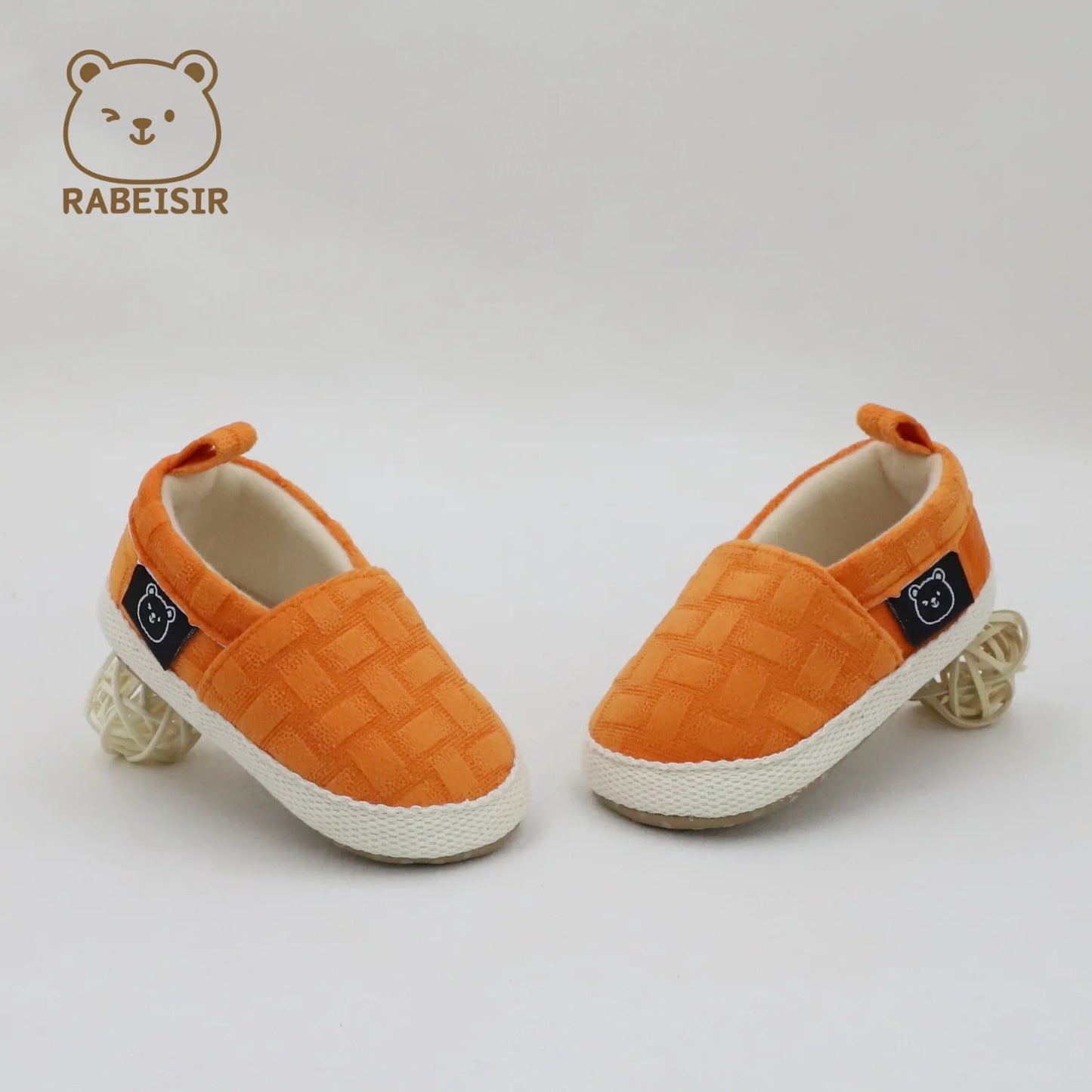 Spring, Summer, Autumn Baby Shoes Canvas Shoes 0-1.5 Years Old Infant Pre-Walking Soft Soles Comfortable Slip-On Shoes
