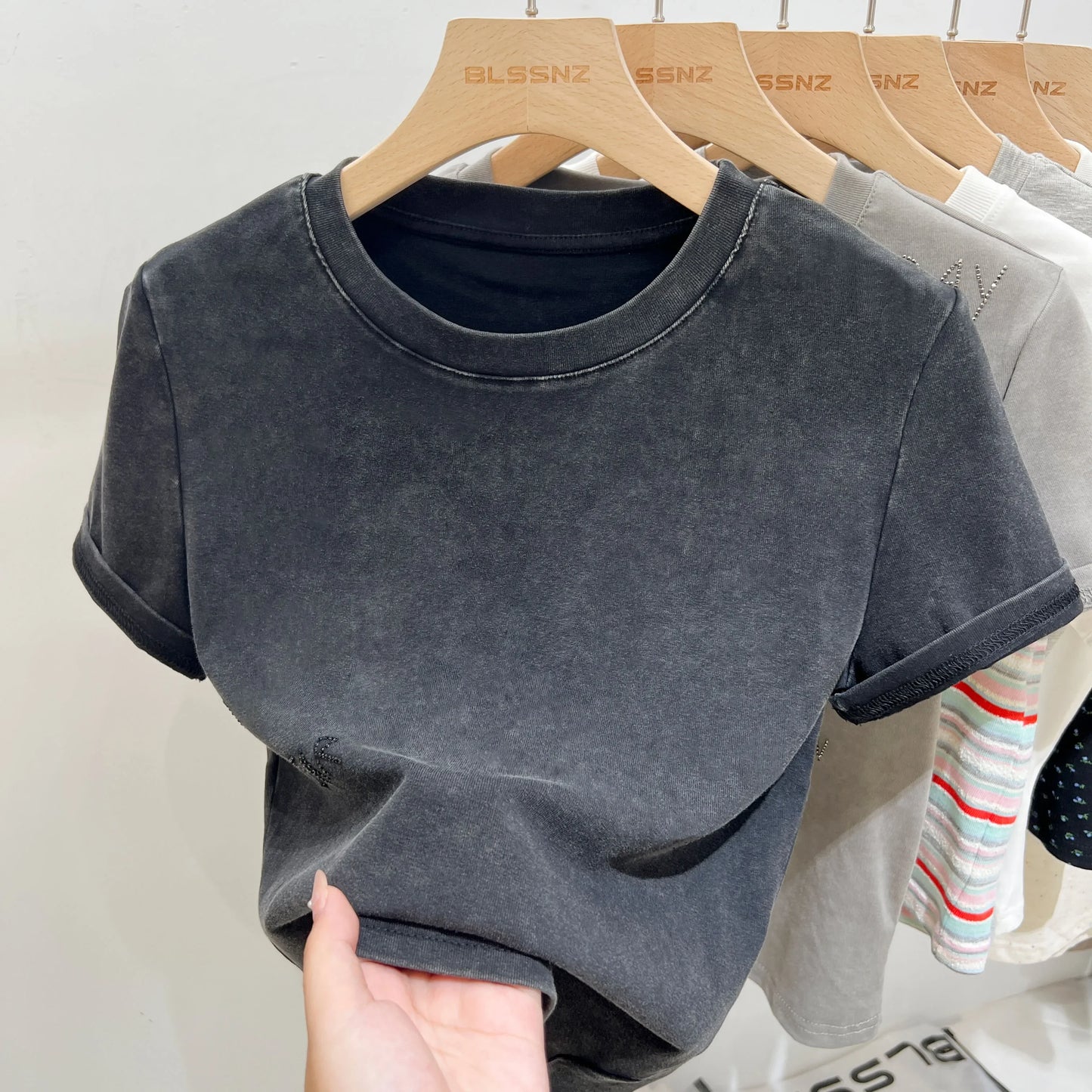 Women's Cotton T-shirt Female Summer 2025 Short Sleeve Washed Vintage Tee Harajuku Casual O-Neck Simple Slim Fit T Shirts