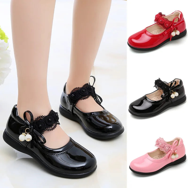 Kids Black Performance Shoes Soft Sole for Students Flat Shoes Casual Versatile 2025 New Kids Princess Shoes with Sweet Pendant