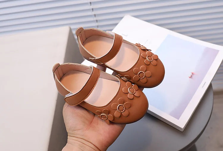 Kids Black Shoes Soild Color Casual Girls Flat Shoes Versatile Sweet Flowers 2025 Autumn New Children Princess Shoes Performance