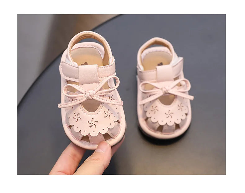 Baby Walking Shoes Package Head Call Sandals Soft Bottom Non-slip Hollow Breathable Casual Shoes 0-2 Years Old Princess Shoes