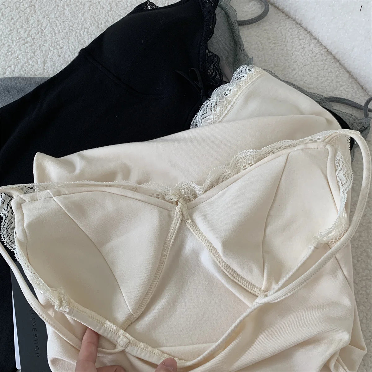 Sleeveless Dresses for Women Sexy Lace Hot Female Bodycon Dress Korean Fashion Mini Vestidos with Chest Pad Inner Wear Clubwear