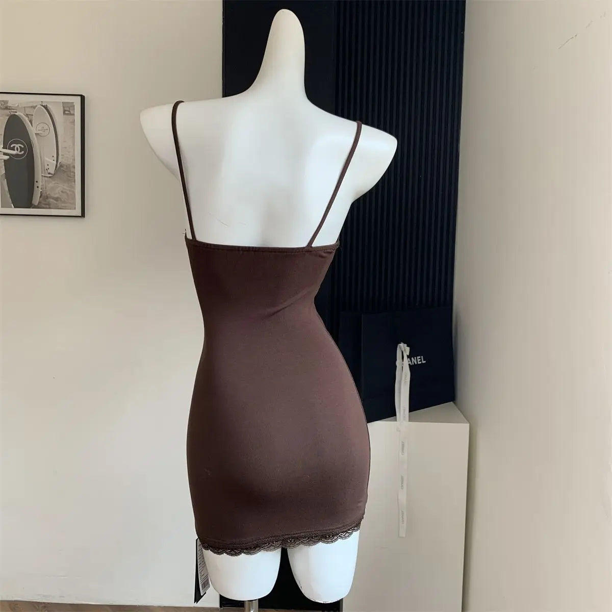 Sleeveless Dresses for Women Sexy Lace Hot Female Bodycon Dress Korean Fashion Mini Vestidos with Chest Pad Inner Wear Clubwear