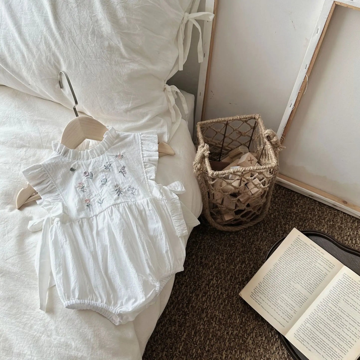 Baby Clothes Summer Cute Embroidery Floral Infant Girl Sleeveless Bodysuits Cotton Toddler Bow One Pieces Newborn Girl Clothes