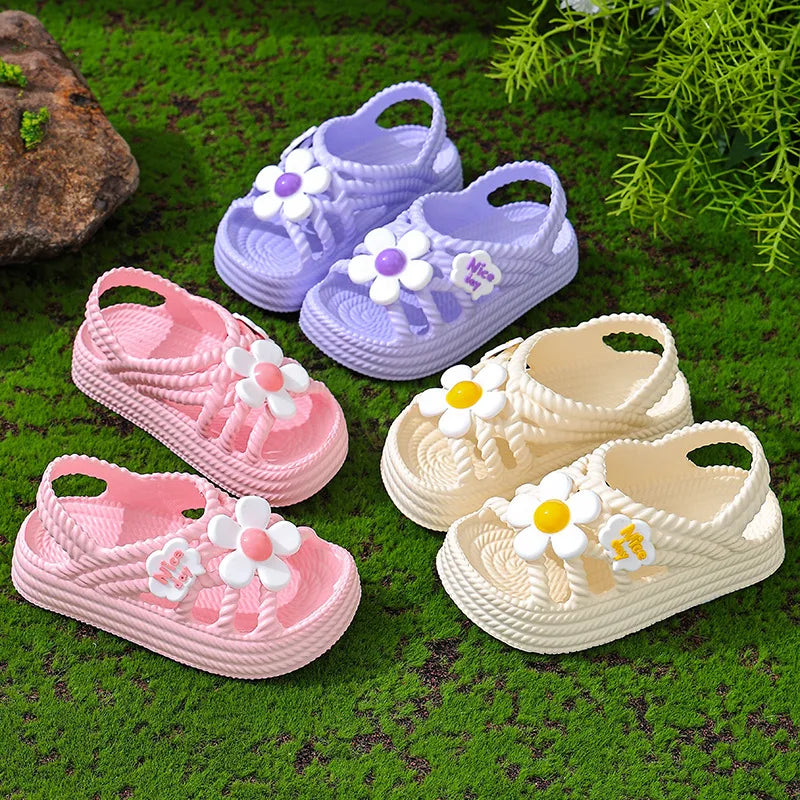 New Summer Aged 2-8 Children Slippers Flower Pattern Lithe Comfort Sandal For Girls Non-slip Seabeach Flip Flops Home Kids Shoes