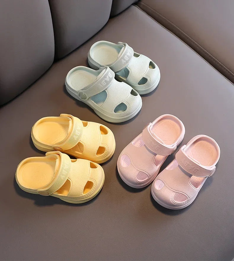 New Children Summer Hole Shoes Baby Nice Anti-slip Soft Floor Boys Girls Beach Sandals Slippers 1-6 Years Kids