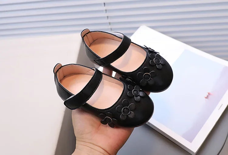 Kids Black Shoes Soild Color Casual Girls Flat Shoes Versatile Sweet Flowers 2025 Autumn New Children Princess Shoes Performance