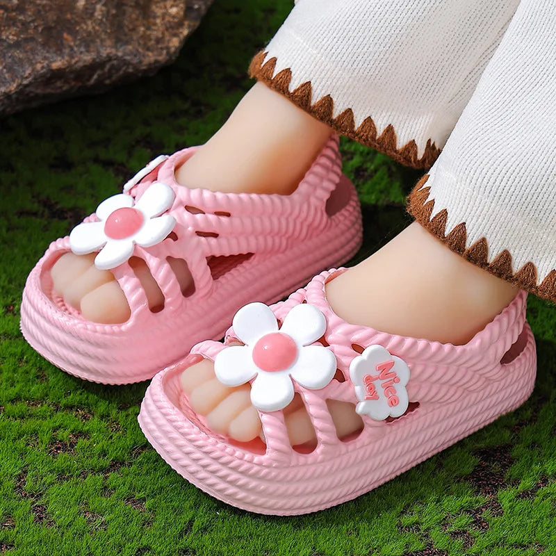 New Summer Aged 2-8 Children Slippers Flower Pattern Lithe Comfort Sandal For Girls Non-slip Seabeach Flip Flops Home Kids Shoes